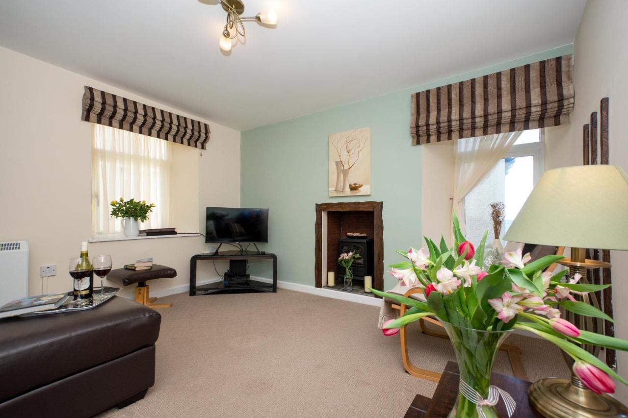 Finest Retreats - Ellie-Jo Cottage Gardenstown ภายนอก รูปภาพ